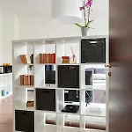 A Quiet Sunny In Apartment *