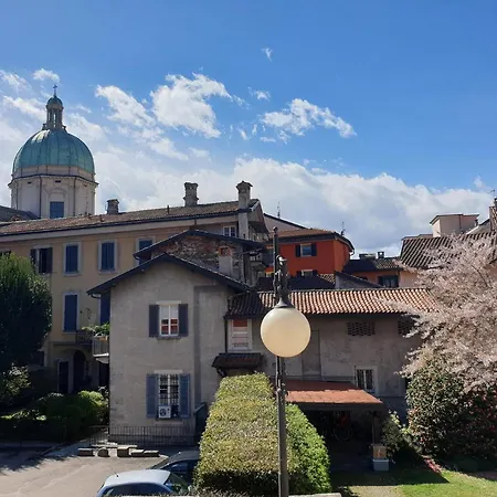 A Quiet Sunny In * Verbania