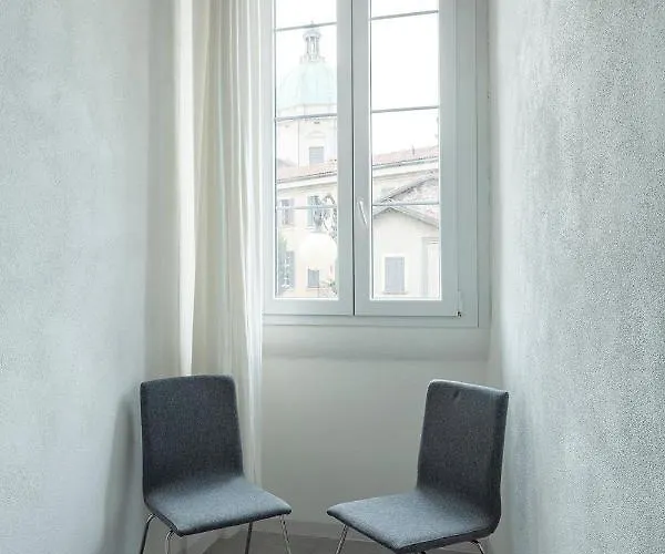 A Quiet Sunny In Apartamento Verbania