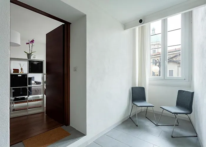 A Quiet Sunny In * Verbania